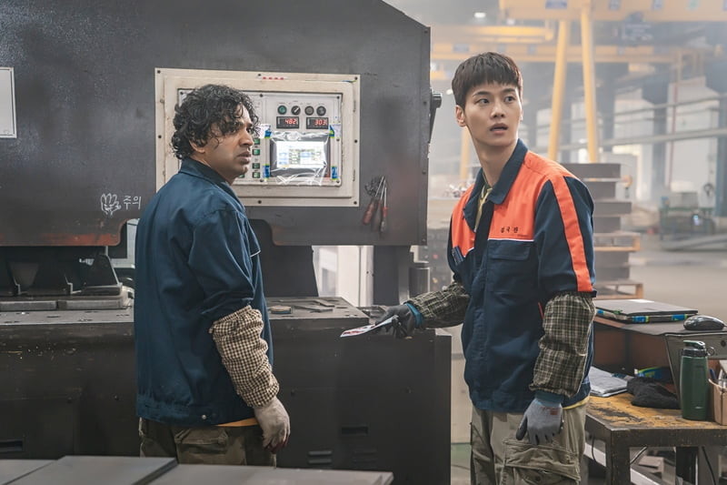 차학연, MBC 노무사 노무진 종영 소감 및 감사 인사 전해 정경호 선배님에게 큰 고마움 느껴