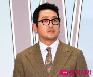 하정우, 차정원과 열애 인정 1달 후엔 경사스러운 소식…'건물주' 된다