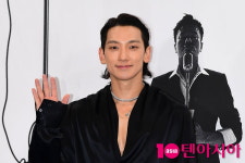 파격 비주얼 비, 존재감 뽐낸 액션·호불호 갈린 연기 [TEN피플]