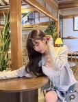 과즙세연, BJ 케이랑 여행갔나…까맣게 탄 마시멜로우 들고 볼 빵빵
