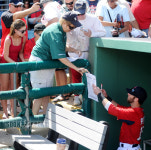 더스틴 페드로이아, 이놈의 인기란..