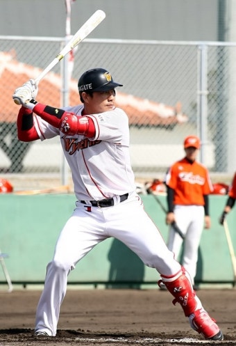 [SK퓨처스뉴스] 김강민 홈런 터진 SK, 한화 15-0 대파