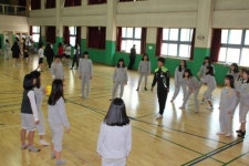 충주 험멜, 칠금중 찾아 일일 체육 선생님 됐다