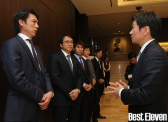[b11포토] 정몽규회장, 홍명보감독 앞으로 좋은 경기 기대합니다~!