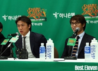 [b11포토] 홍명보 이사장, 김태영 코치가 감독에 욕심을 보이네요~