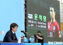 [b11포토] 박주호 대신 윤석영을 뽑았습니다.