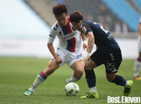 [B11포토] 권용현, 1대1 승부다