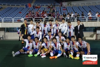 수원 FC, 먼데이나잇풋볼 홈경기 직장인 데이로 꾸민다