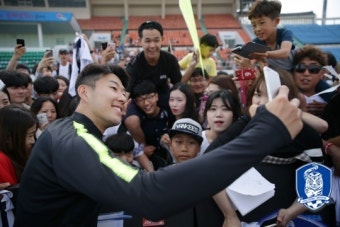 [PICSTORY] 세계 각국이 ‘오픈 트레이닝’에 대처하는 자세