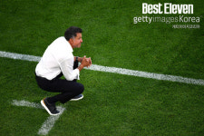 [WC MIC] 오소리오 감독, “16강행? 매우 큰 상처를 입었다”