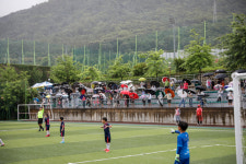 폭우도 말릴 수 없었던 경남 아이들의 뜨거운 축구 축제