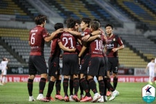 [b11 현장] 잇몸으로 싸운 승부, 기어이 무실점 승리한 경남