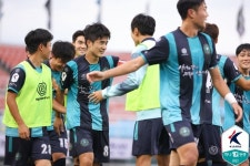 [b11 현장] 또 3골 터졌다 강해진 안산, 부산에 3-1 역전승 거두고 2연승