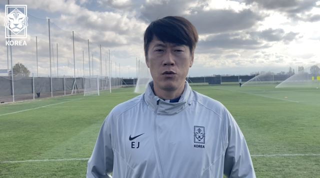 수원FC, 김은중 감독과 2026년까지 재계약 명확화하여 팬들 안도感↑