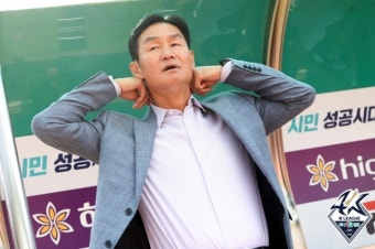[b11 현장] 다시 사나워진 조규성 '멀티골 포효'… 전북, 강원 원정에서 2-1 역전승 → 김두현 대행 마지막 게임 '승리 장식'