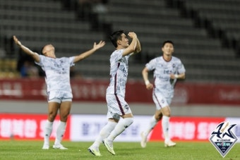 [b11 현장] 적지서 2위 경남 잡은 1위 김천, 이제 격차 내며 단독 선두 굳히기 들어간다