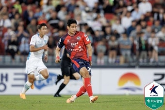 [b11 현장] 병장 강현묵 '전역 자축포' 김천, 포항 3-1로 꺾고 2위 등극…11경기 '무패 행진'