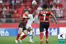 [b11 현장] 승점 1점이 무척 불만족스러울 포항, 대전하나에 1-1 무승부
