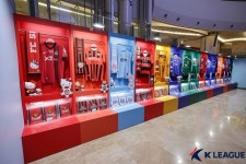 [b11 현장] K리그 X 산리오 X 세븐일레븐, 성황리 종료! 팝업스토어 오픈일 기준 롯데백화점 최고 매출… K리그 브랜드 가치 알렸다