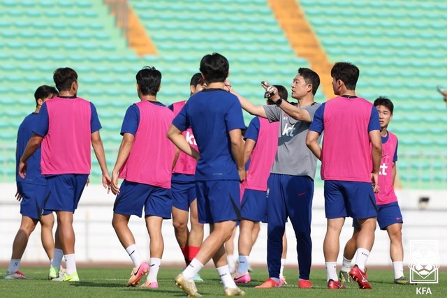 이민성 감독, U-22 대표팀으로 아시안게임 금메달 도전 준비 중