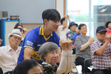 충남아산 FC, 체조교실 OPEN! 아산시 노인종합복지관에서 시니어 클래스 진행