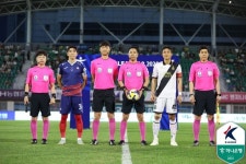 [BE.현장] 감독님 편히 가셔요... 이을용 고별전 경남, 충북청주 원정서 1-0 이기며 4경기 연속 무승 끊었다