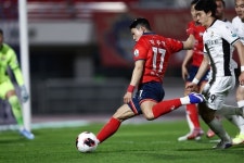100번째 안방 잔치서 0-3 완패… 시즌 무승 주승진 김천 감독, 결정력에 아쉬움이 있었다