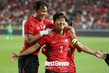 [B11 현장] '오현규, 손흥민, 이동경 연속골' 한국, 모처럼 활짝 웃었다...에콰도르 3-0으로 꺾고 모레노 체제 '첫 승' 신고!