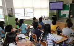 초등학교 입학 전, 가위로 종이 못 오리면 이것 의심