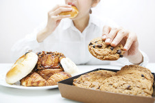 밥보단 빵, 잠들기 전엔 야식... 혹시 나도 탄수화물 중독?