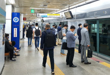 머리부터 발끝까지 안 아픈 곳 없는 직장인… 평범한 일상이 통증 부른다