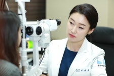 라식 불가능한 초고도근시 환자… 어떤 수술 택해야 할까