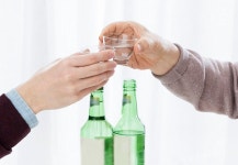알코올 중독의 위험성… 어디까지 아세요?