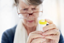 아스피린 먹고 있다면 이 진통제 피하세요