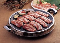 덜 익힌 돼지고기 먹으면 생기는 일