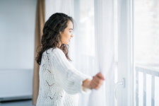 추워도 창문 ‘활짝’ 열어 환기시켜야 하는 이유