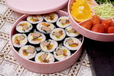 봄 피크닉에 싸간 ‘김밥’ 먹고, ‘식중독’ 걸리지 않으려면?