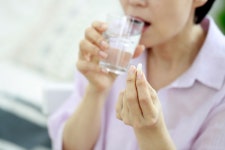 매일 챙겨 먹는 영양제, ‘이때’는 섭취 피하세요