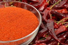 온라인 커뮤니티 화제, “맵찔이인데 시어머니가 청양고추 때려 부어요”… 건강엔 문제 없을까?