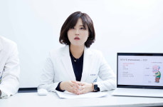 “뇌에 전극 심어 자극… 약 줄여도 파킨슨병 증상 조절”