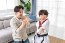 우리 아들이 제일 잘 한다… 선의의 거짓말도, 자녀의 나쁜 이 습관 유발