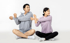 활발한 신중년… 뼈·인지 기능 높이는 영양소 섭취를