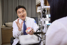 고도근시 눈에 ‘스마일 라식 vs 라섹 vs 안내렌즈삽입술’ 중 적합한 수술은? [건강한 눈 드림]