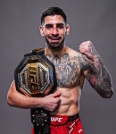 “고기보다 ‘이 음식’ 더 많이 먹어”… UFC 챔피언이 밝힌 ‘무패 비결’ 식단은?