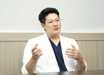 로봇으로 손상 부위만 정확하게 교체… 무릎 인공관절 수술 정밀도 높여