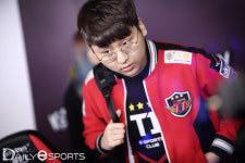[포토] SKT 정글러 블랭크 강선구 선발 출전