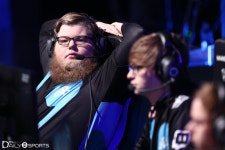 [롤드컵] C9, 진흙탕 싸움 끝에 DFM 격파! 4전 전승