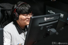 [포토] 오지엔 포스 성장 1라운드 치킨!