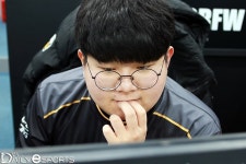 [포토] 고민하는 엘리멘트 미스틱 세이지 강호진