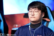 [포토] VSG 루비 이솔민 두 눈 지그시 감고
